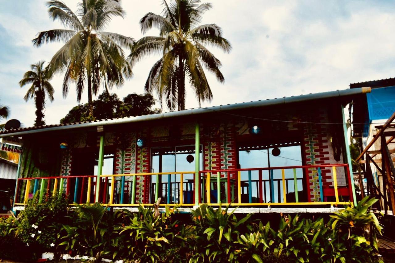 Hostal Liliana Buenaventura Exterior photo